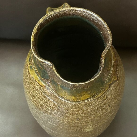 Vintage RARE Signed Mossy Brown Handmade Stoneware Pitcher Jug - Picture 5 of 10